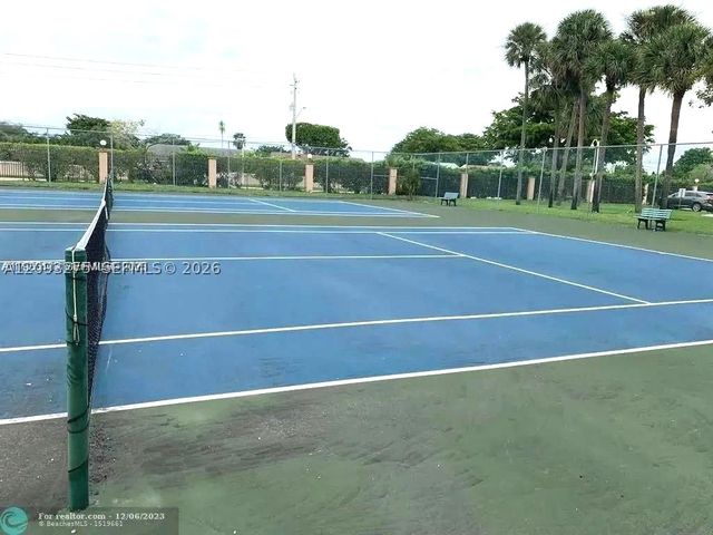 8020 Hampton Blvd 309, North Lauderdale, FL 33068