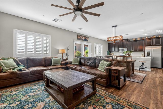 7046 Fossil Rim Street, North Las Vegas, NV 89084