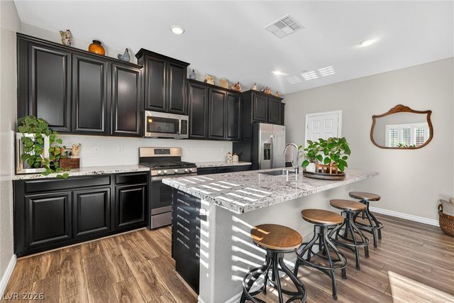 7046 Fossil Rim Street, North Las Vegas, NV 89084