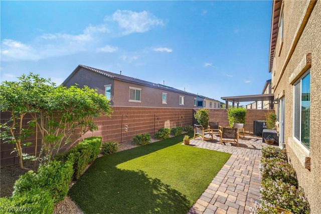 7046 Fossil Rim Street, North Las Vegas, NV 89084