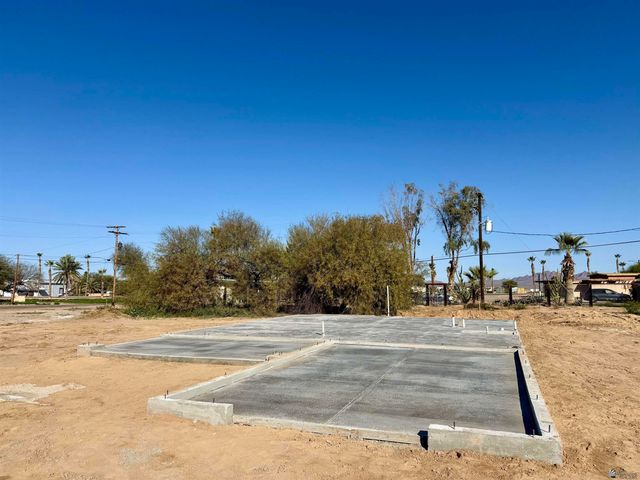 28718 San Jose Ave, Wellton, AZ 85356