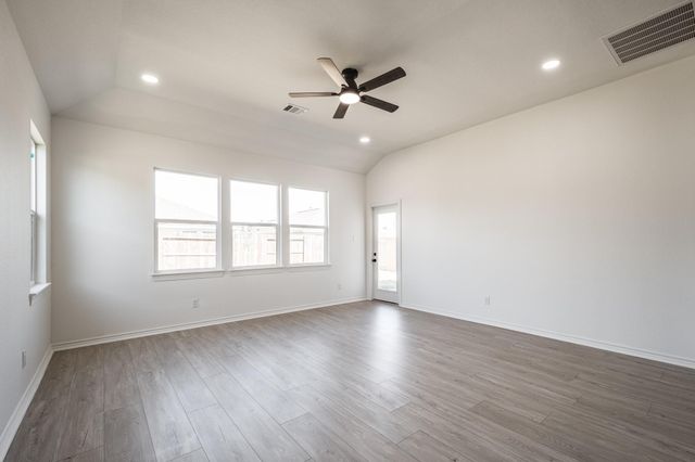 10401 Woodhill Spa Lane, Cleveland, TX 77327