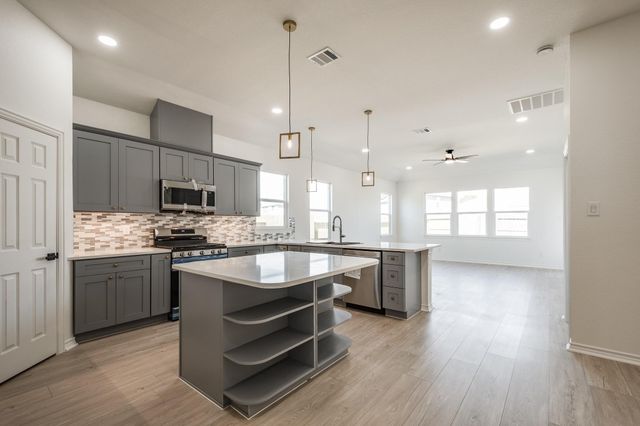 10401 Woodhill Spa Lane, Cleveland, TX 77327