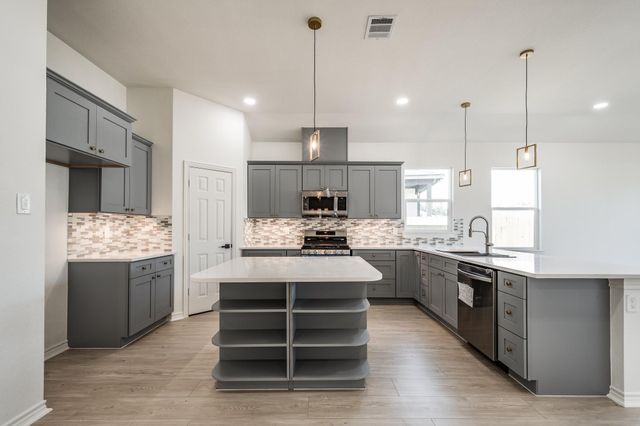 10401 Woodhill Spa Lane, Cleveland, TX 77327