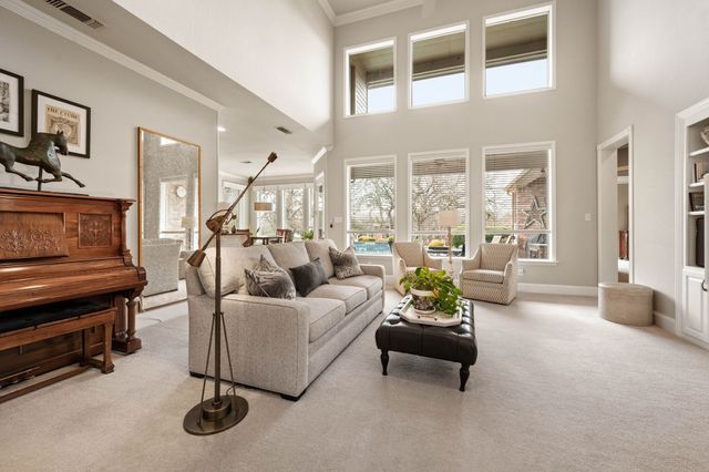 918 Amanda Drive, Mansfield, TX 76063