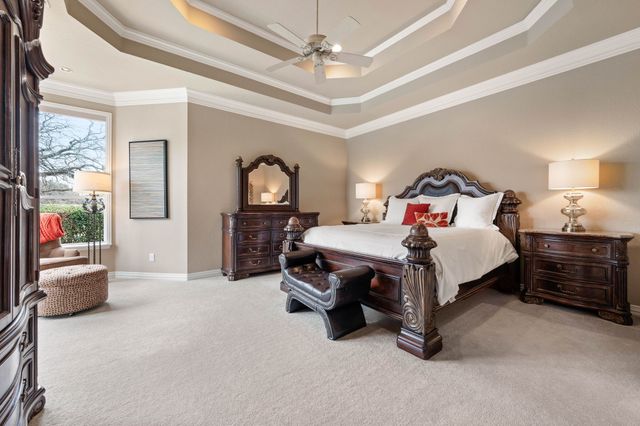 918 Amanda Drive, Mansfield, TX 76063