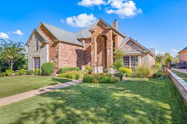 918 Amanda Drive, Mansfield, TX 76063