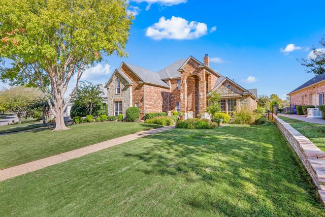 918 Amanda Drive, Mansfield, TX 76063