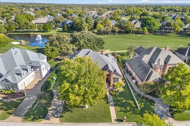 918 Amanda Drive, Mansfield, TX 76063