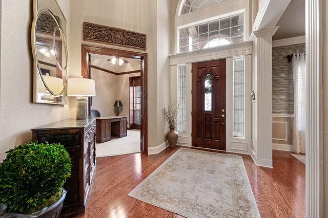 918 Amanda Drive, Mansfield, TX 76063