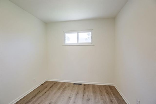 16008 E 32nd Street, Independence, MO 64055