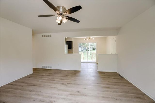 16008 E 32nd Street, Independence, MO 64055