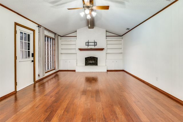 1910 Jamestown Court, Arlington, TX 76013