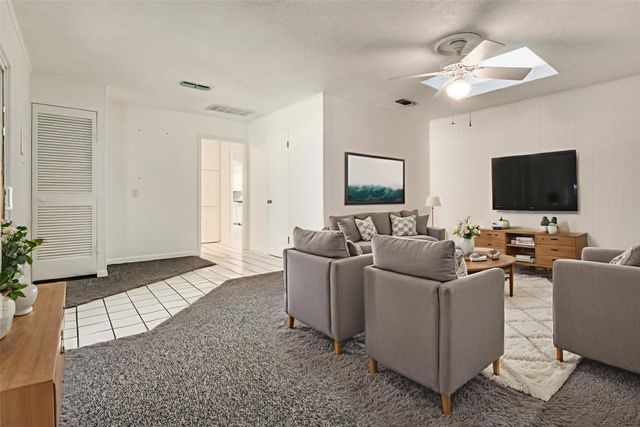 1910 Jamestown Court, Arlington, TX 76013