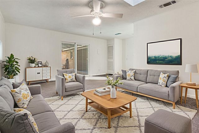 1910 Jamestown Court, Arlington, TX 76013