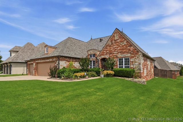 327 E 123rd Court S, Jenks, OK 74037