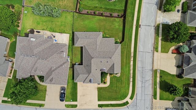 327 E 123rd Court S, Jenks, OK 74037