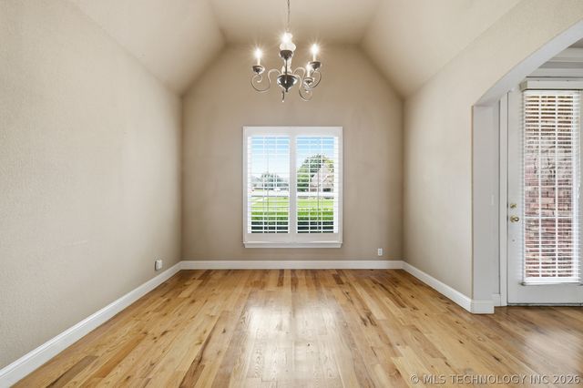 327 E 123rd Court S, Jenks, OK 74037