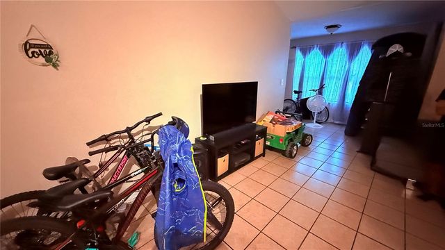 4504 COMMANDER DRIVE 1821, Orlando, FL 32822
