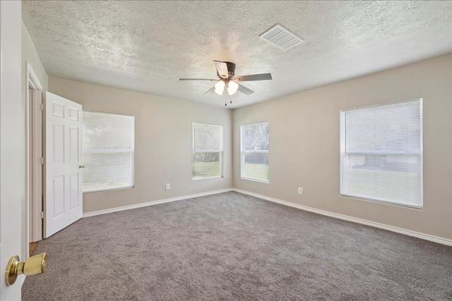 4555 Hartel St, Beaumont, TX 77705