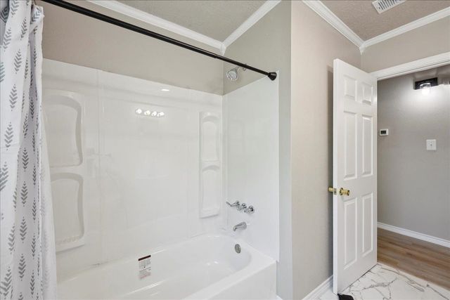 4555 Hartel St, Beaumont, TX 77705