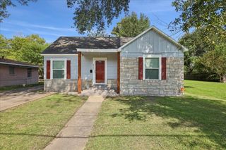 4555 Hartel St, Beaumont, TX 77705