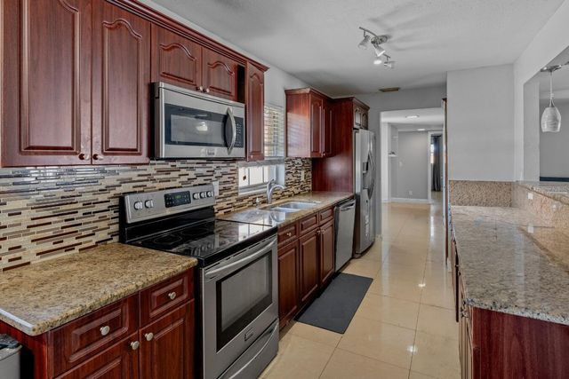 6023 ELDORADO DRIVE, Tampa, FL 33615