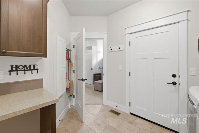 1622 S Division Ave, Boise, ID 83706