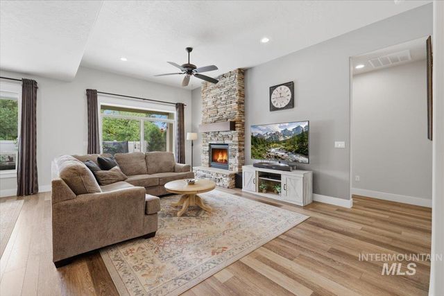 1622 S Division Ave, Boise, ID 83706