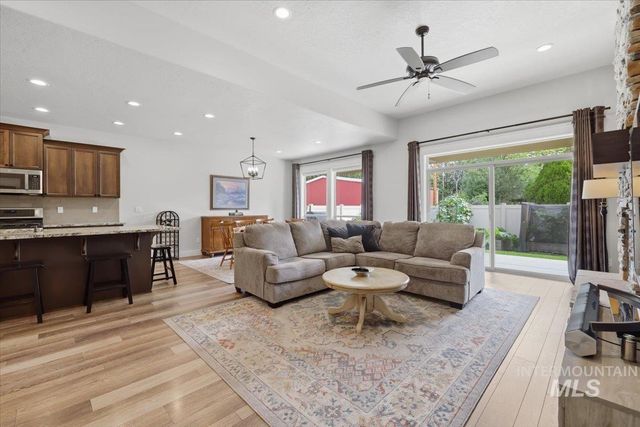 1622 S Division Ave, Boise, ID 83706