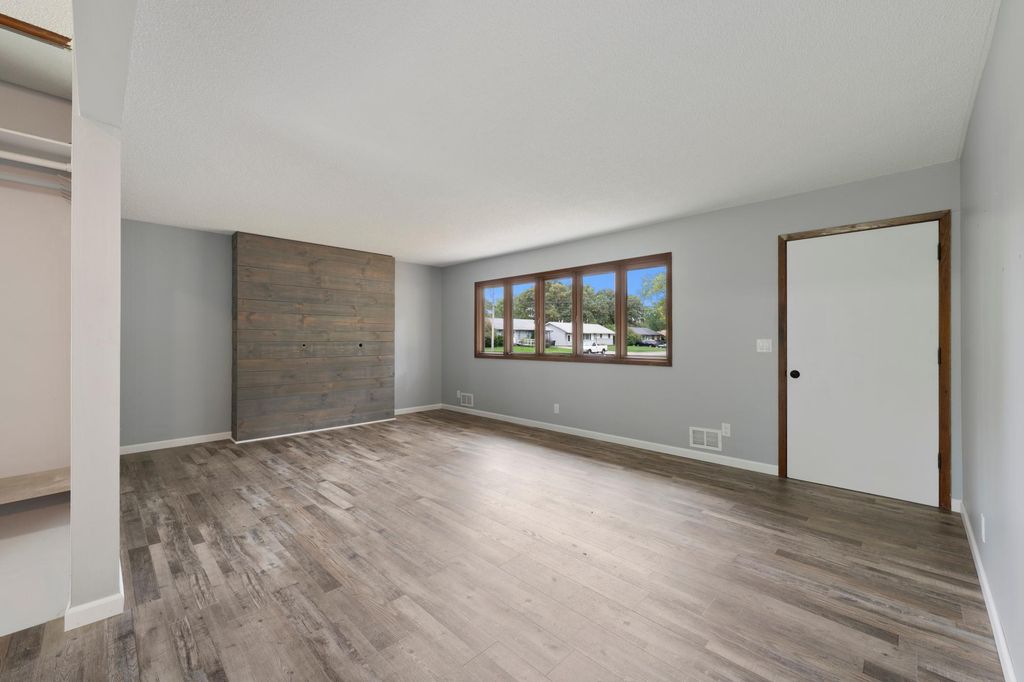 717 81st Avenue NE, Spring Lake Park, MN 55432 — photo 5