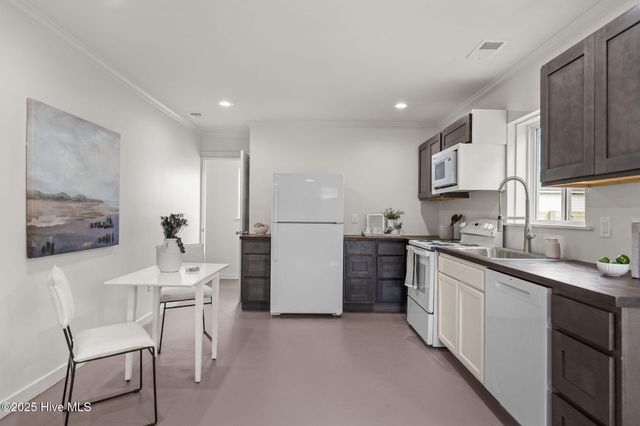 1015 Shaws Alley, Wilmington, NC 28401