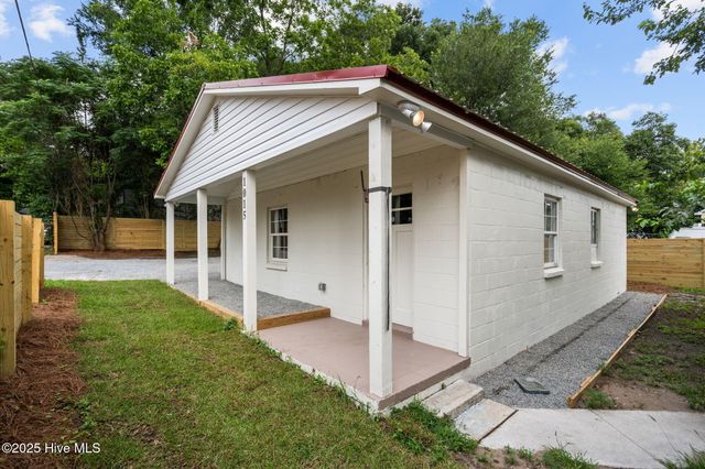 1015 Shaws Alley, Wilmington, NC 28401