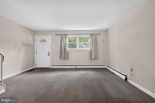 1126 SOLLY AVE, Philadelphia, PA 19111