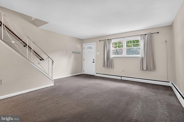 1126 SOLLY AVE, Philadelphia, PA 19111