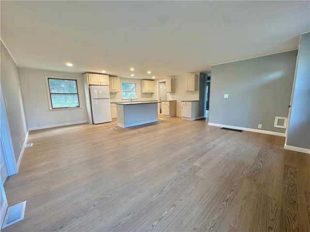 1285 Old Pulaski Rd, Neshannock Twp, PA 16105