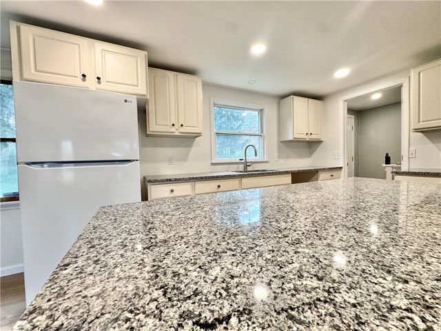 1285 Old Pulaski Rd, Neshannock Twp, PA 16105