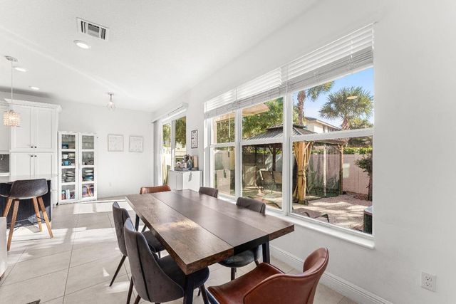 4330 Lago Drive, Deerfield Beach, FL 33064