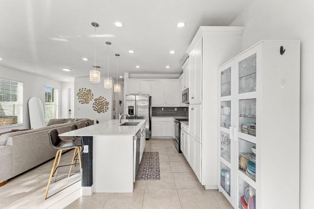 4330 Lago Drive, Deerfield Beach, FL 33064