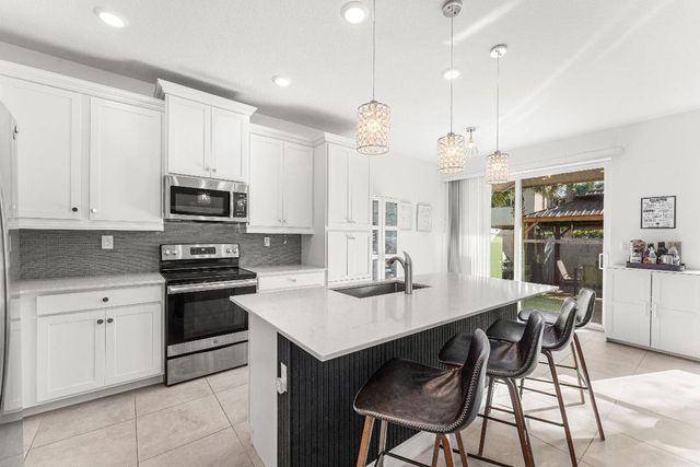 4330 Lago Drive, Deerfield Beach, FL 33064