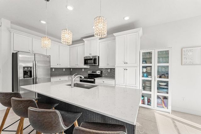 4330 Lago Drive, Deerfield Beach, FL 33064