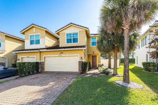 4330 Lago Drive, Deerfield Beach, FL 33064