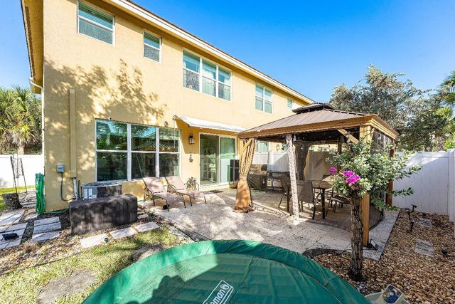 4330 Lago Drive, Deerfield Beach, FL 33064