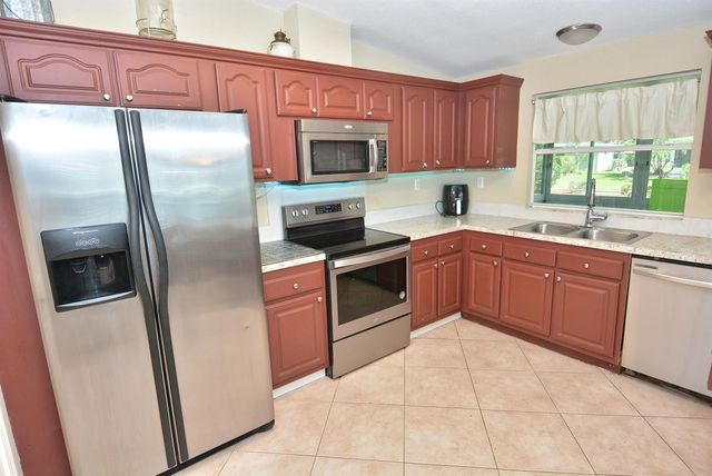7809 Horned Lark Circle, Port St. Lucie, FL 34952