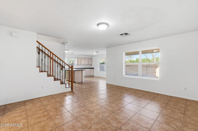 2832 E AUGUSTA Avenue, Chandler, AZ 85249