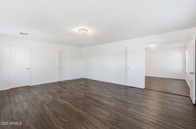 2832 E AUGUSTA Avenue, Chandler, AZ 85249