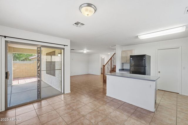 2832 E AUGUSTA Avenue, Chandler, AZ 85249