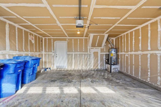 2832 E AUGUSTA Avenue, Chandler, AZ 85249