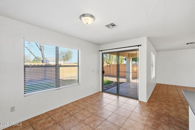 2832 E AUGUSTA Avenue, Chandler, AZ 85249