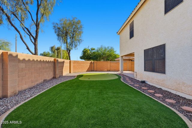 2832 E AUGUSTA Avenue, Chandler, AZ 85249